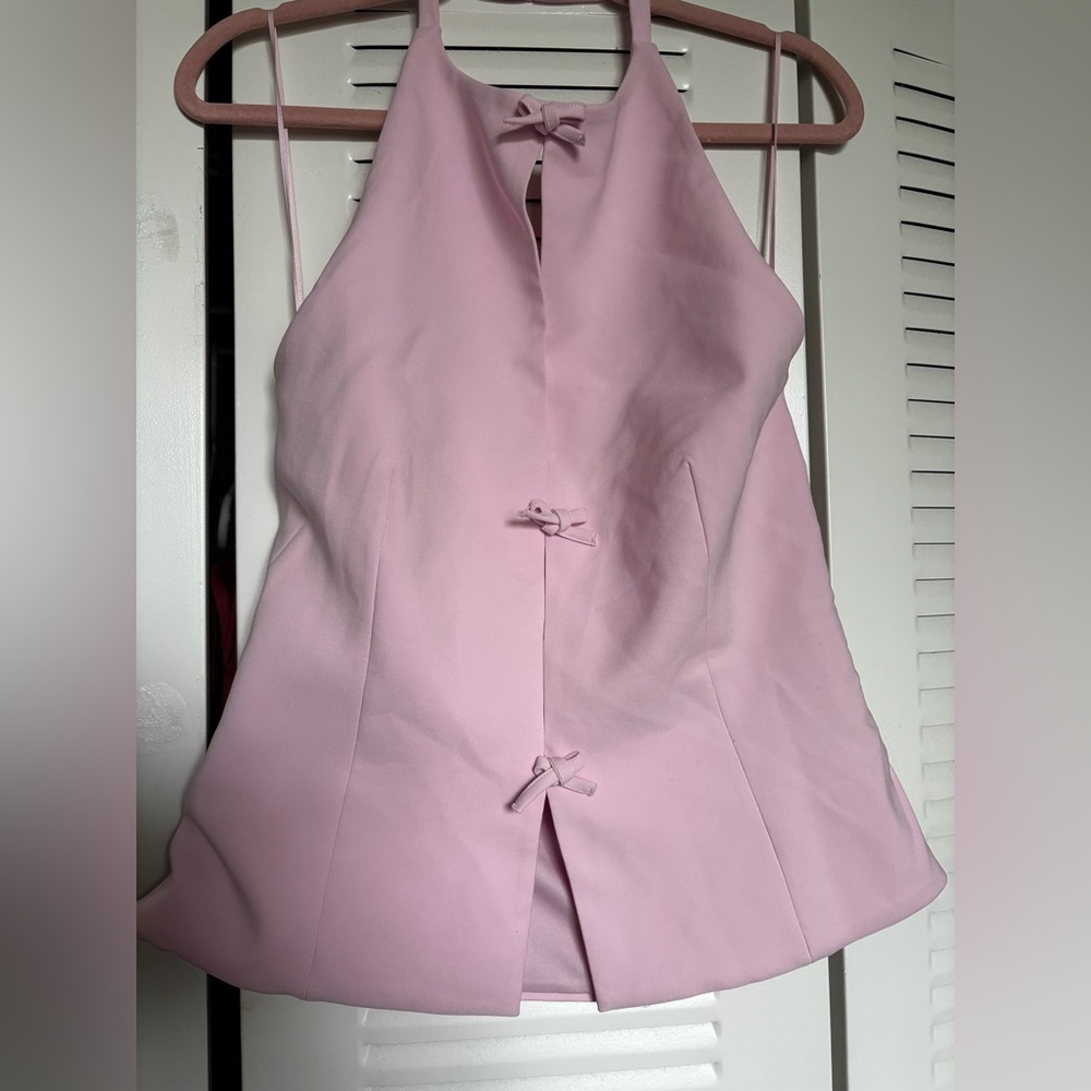 Zara Elegant Pink Sleeveless Top with Bow Accents - Picture 3 of 4